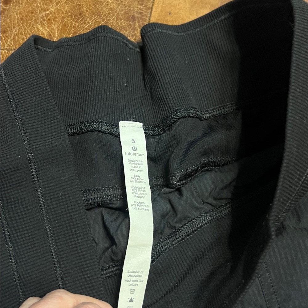 Lululemon dance studio pants black size 6 - Picture 3 of 5